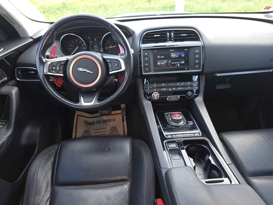 2018 Jaguar F-Pace - Image 10 of 18