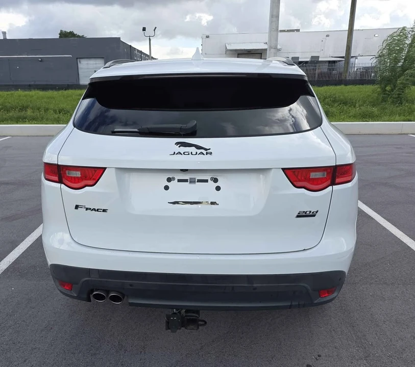 2018 Jaguar F-Pace - Image 8 of 18