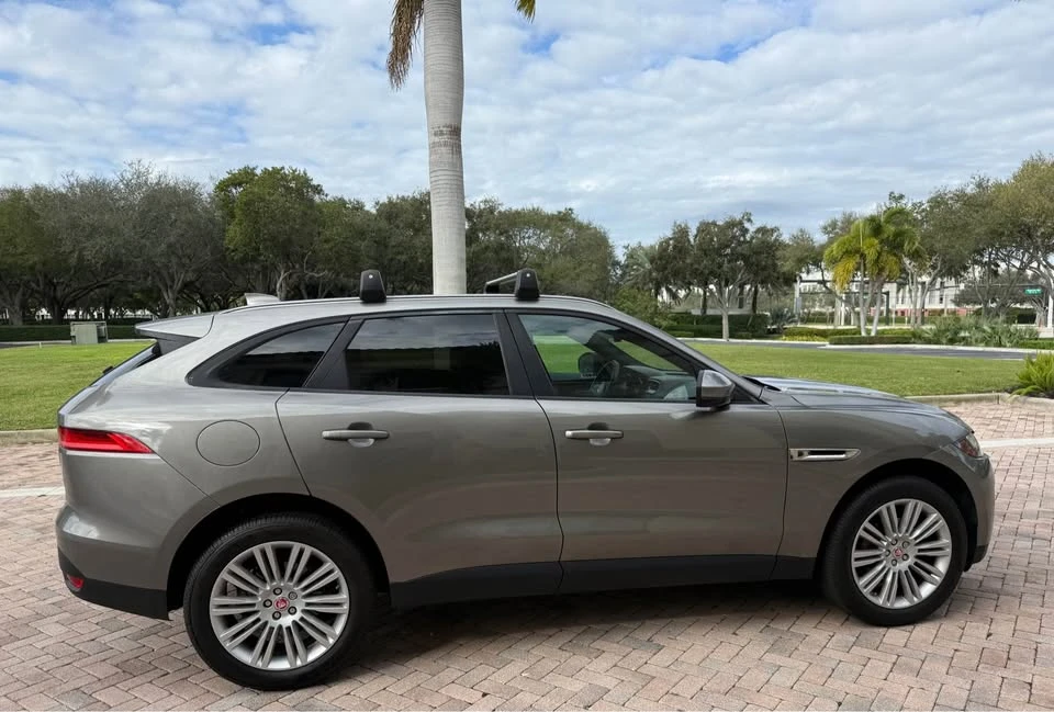 2018 Jaguar F-Pace - Image 3 of 19