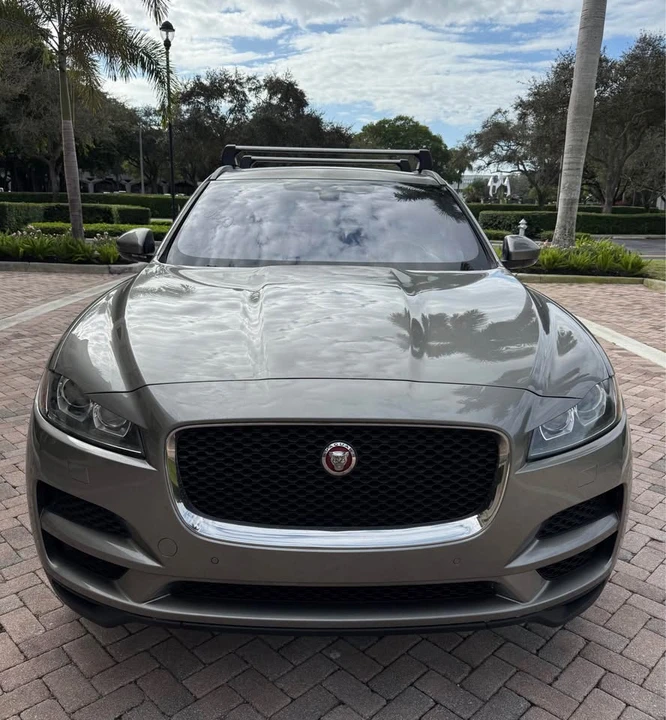 2018 Jaguar F-Pace - Image 5 of 19