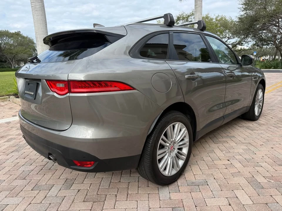 2018 Jaguar F-Pace - Image 2 of 19