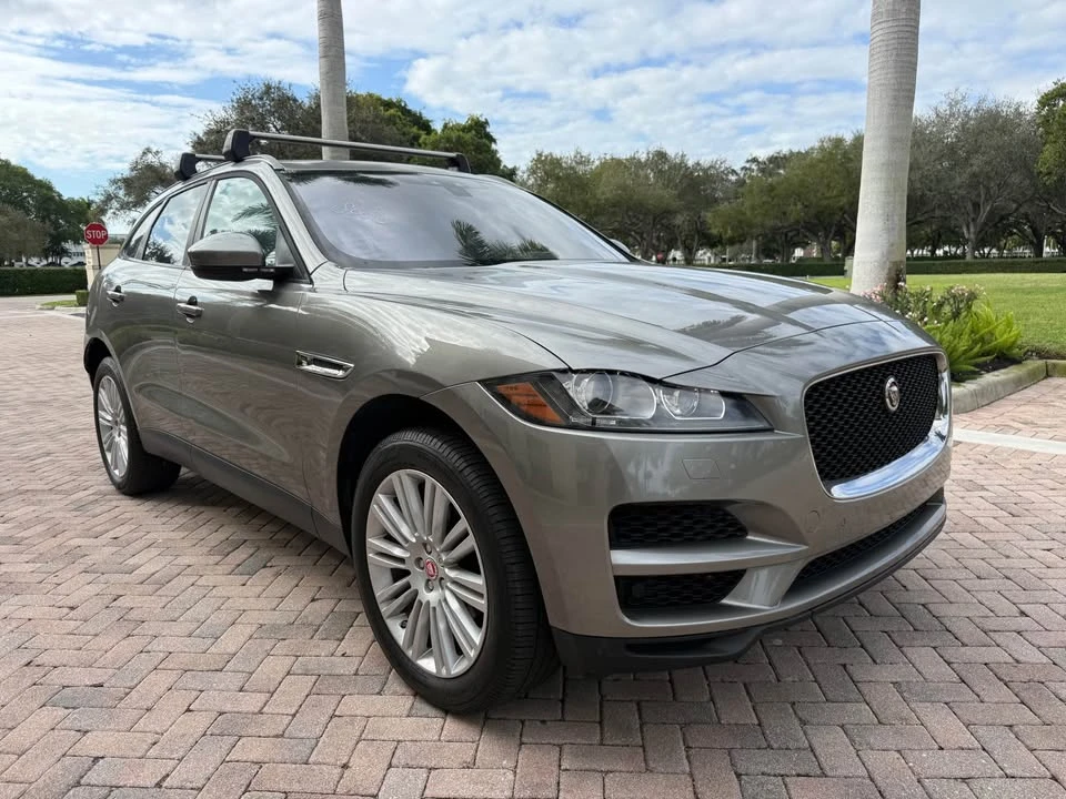2018 Jaguar F-Pace - Image 4 of 19