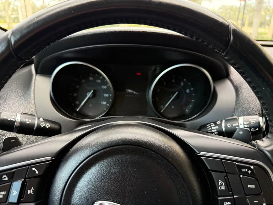 2018 Jaguar F-Pace - Image 19 of 19