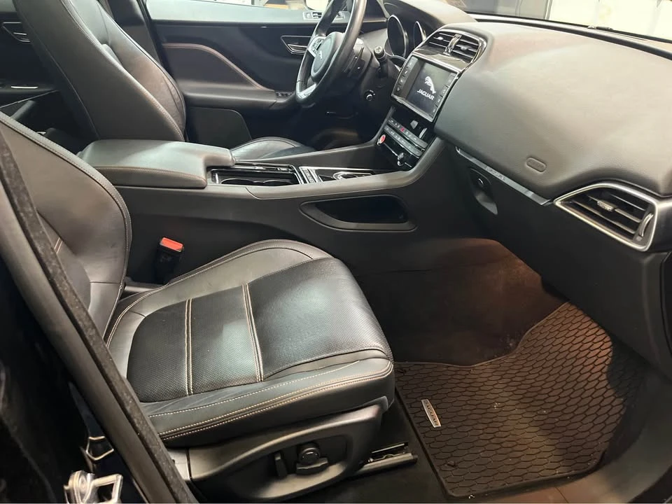 2018 Jaguar F-Pace - Image 5 of 12