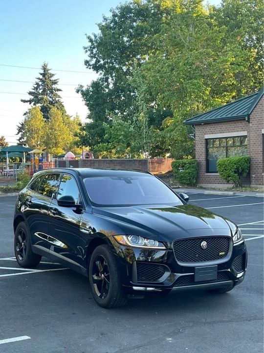 2018 Jaguar F-Pace - Image 8 of 12