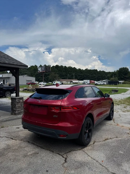 2018 Jaguar F-Pace - Image 7 of 17