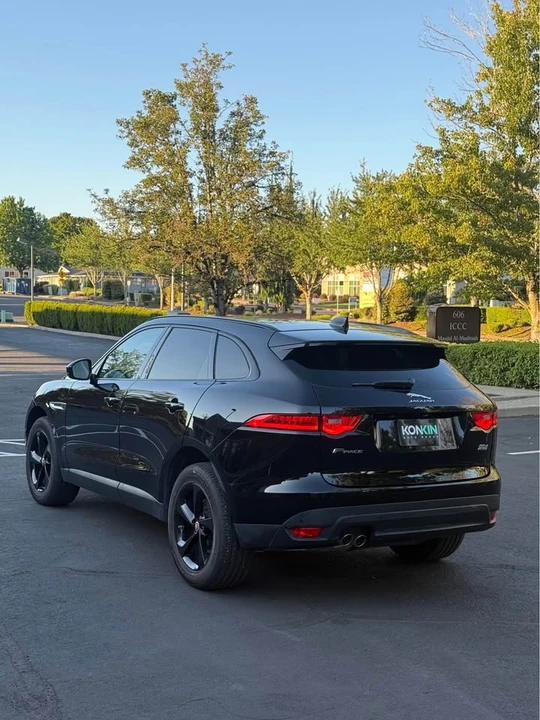 2018 Jaguar F-Pace - Image 6 of 12