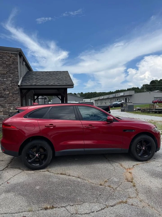 2018 Jaguar F-Pace - Image 8 of 17