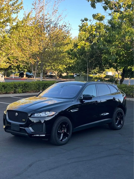 2018 Jaguar F-Pace - Image 7 of 12