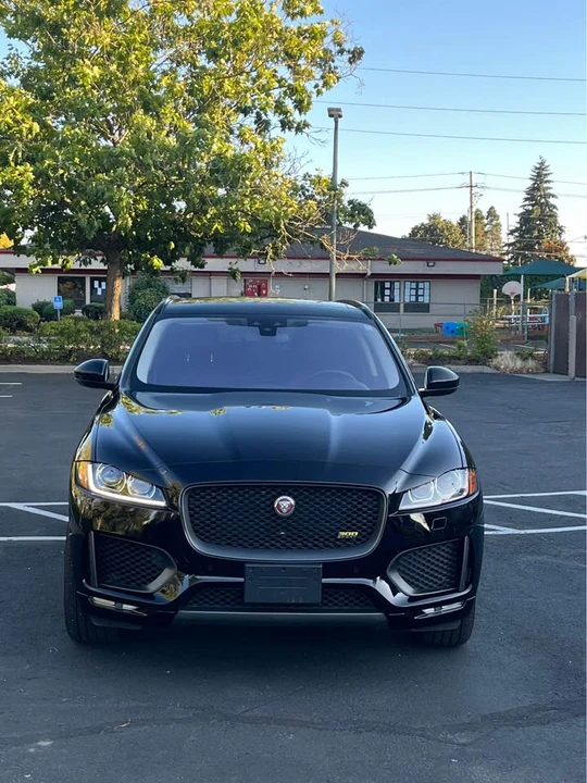 2018 Jaguar F-Pace - Image 3 of 12