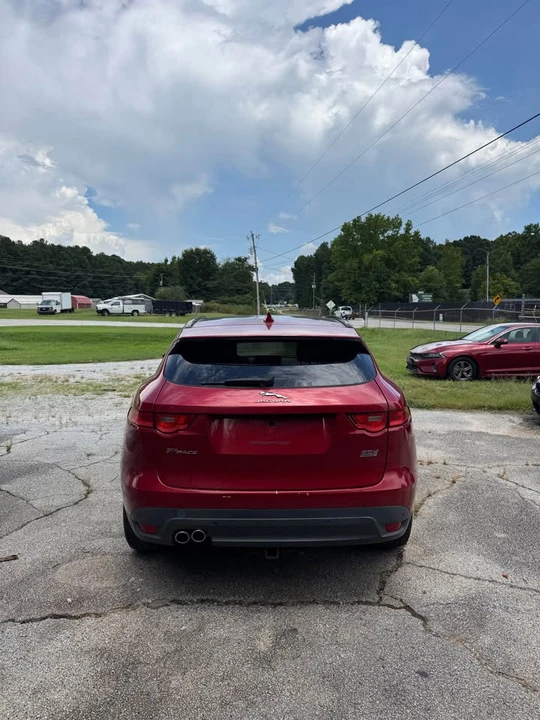 2018 Jaguar F-Pace - Image 6 of 17