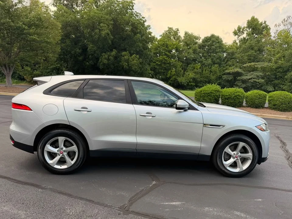 2018 Jaguar F-Pace - Image 5 of 18