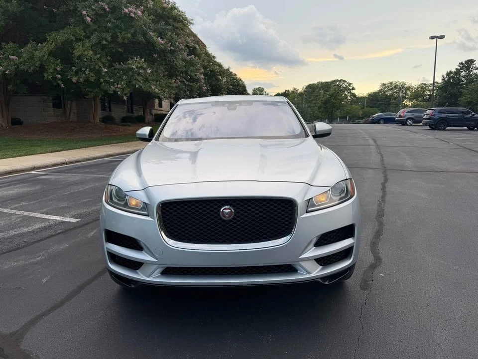 2018 Jaguar F-Pace - Image 2 of 18
