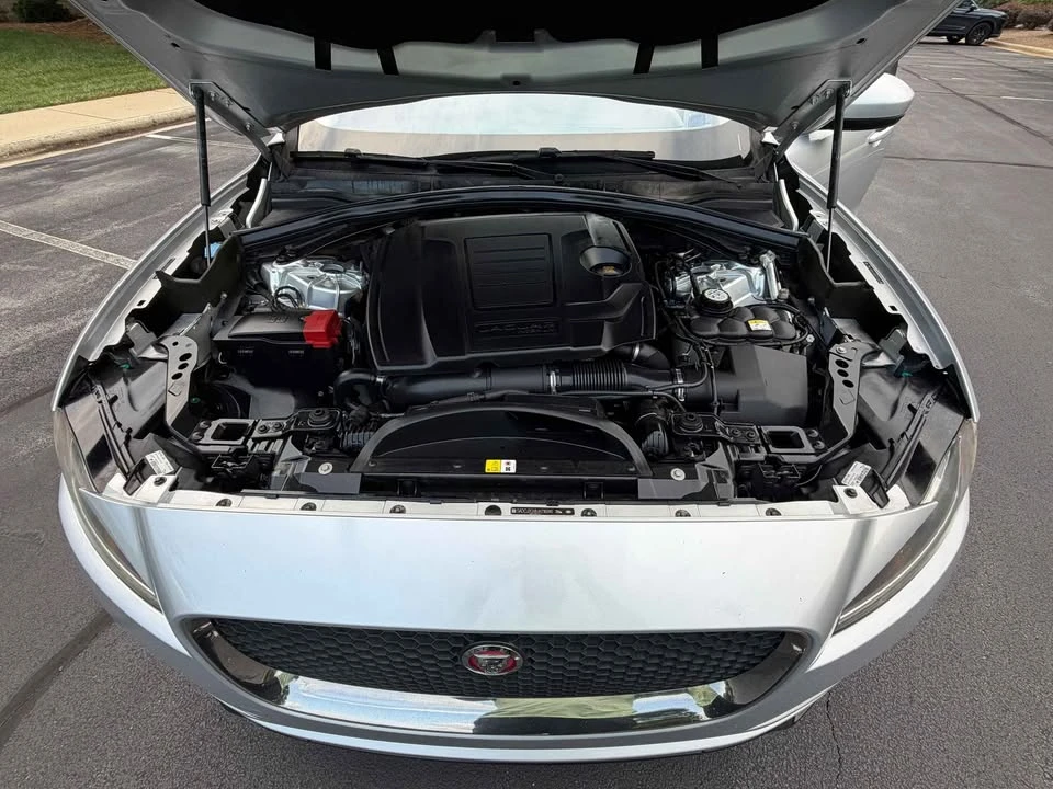 2018 Jaguar F-Pace - Image 17 of 18