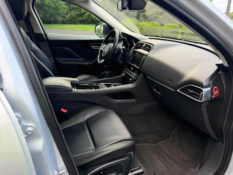 2018 Jaguar F-Pace - Image 7 of 18