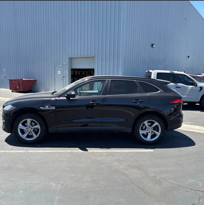 2018 Jaguar F-Pace - Image 2 of 12