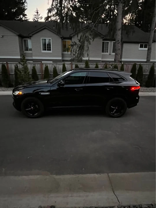 2018 Jaguar F-Pace - Image 8 of 13