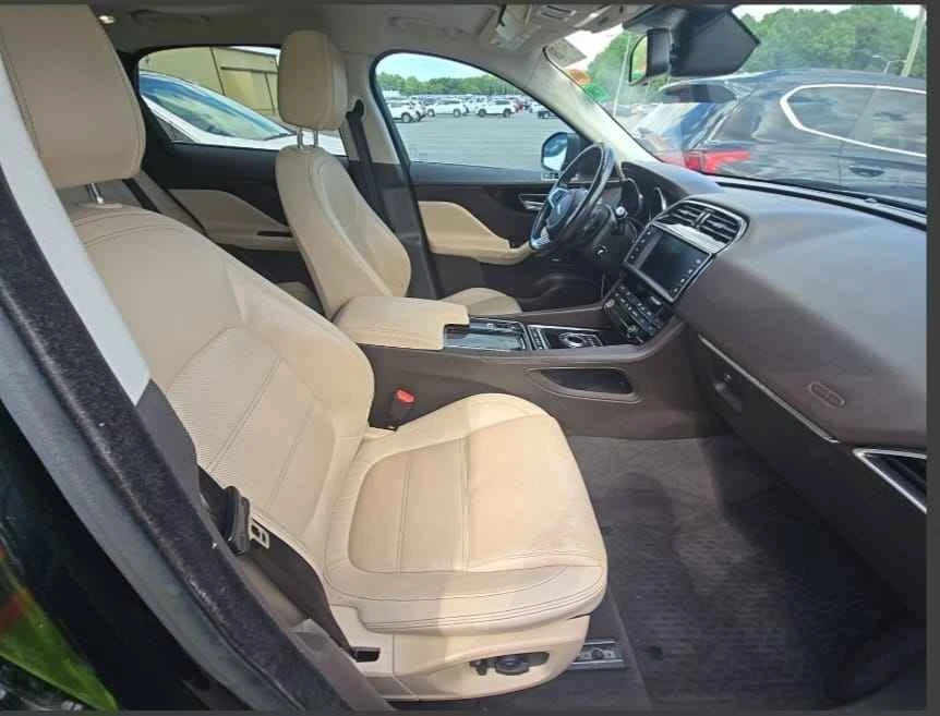 2018 Jaguar F-Pace - Image 5 of 11