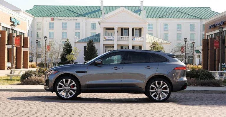 2018 Jaguar F-Pace - Image 2 of 6