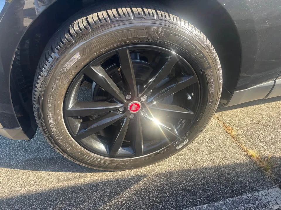 2018 Jaguar F-Pace - Image 4 of 10