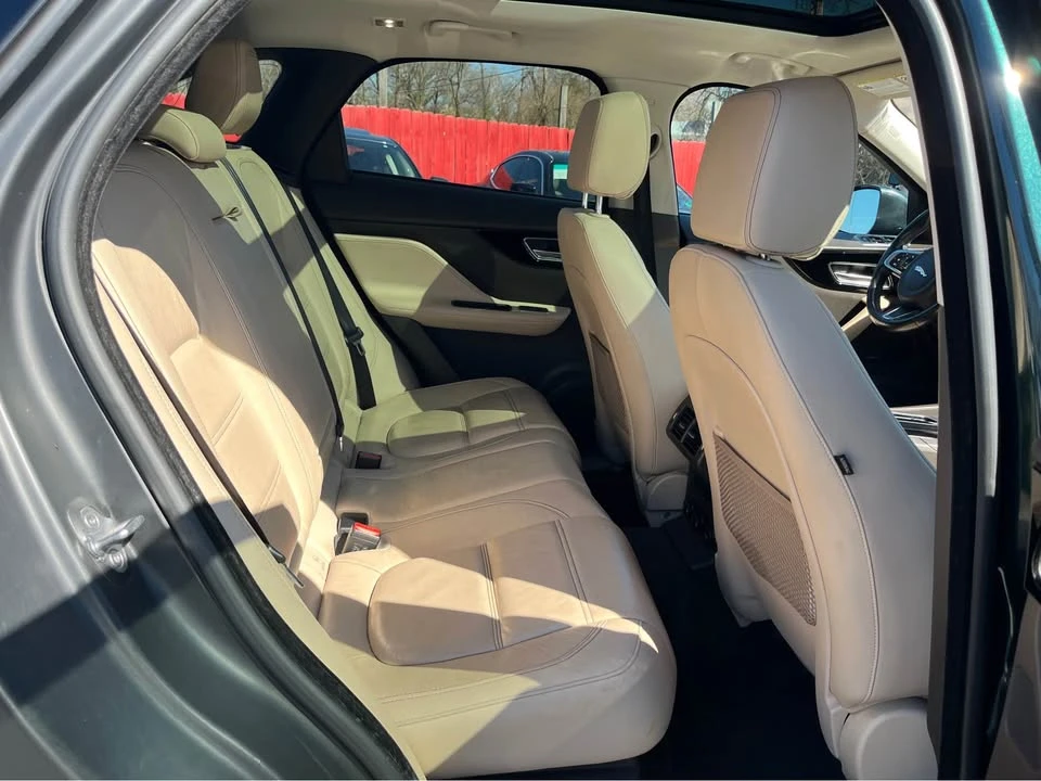 2018 Jaguar F-Pace - Image 14 of 16