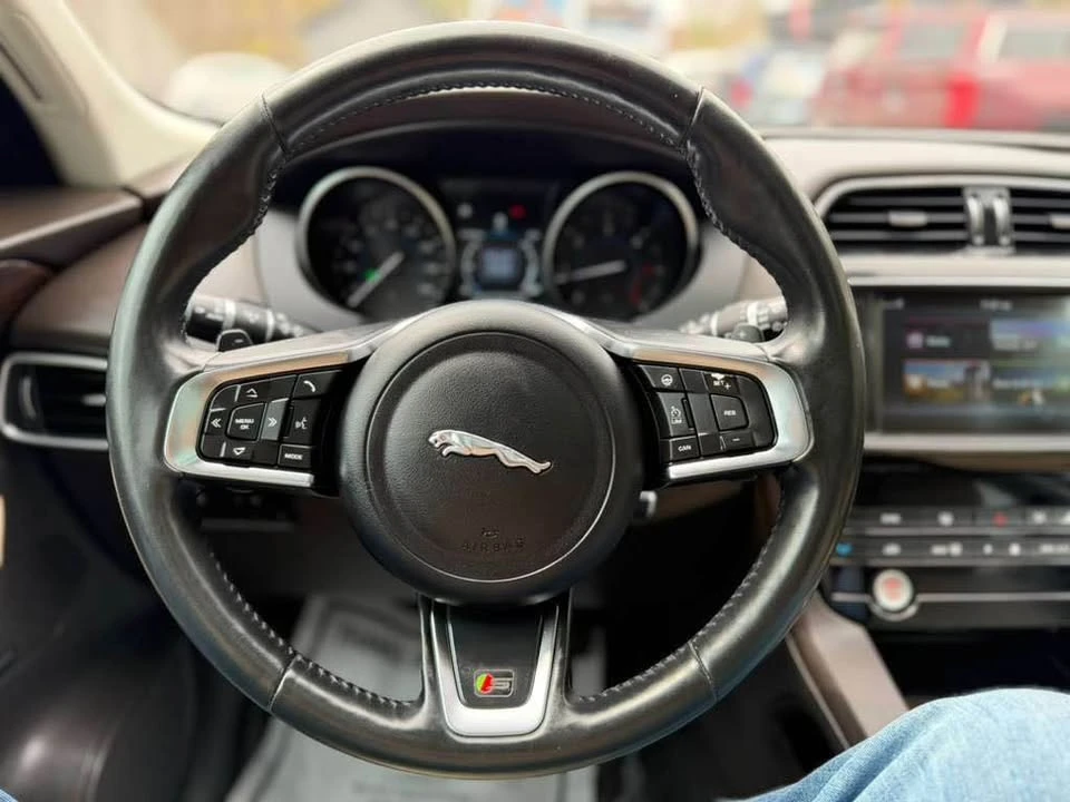 2018 Jaguar F-Pace - Image 7 of 8