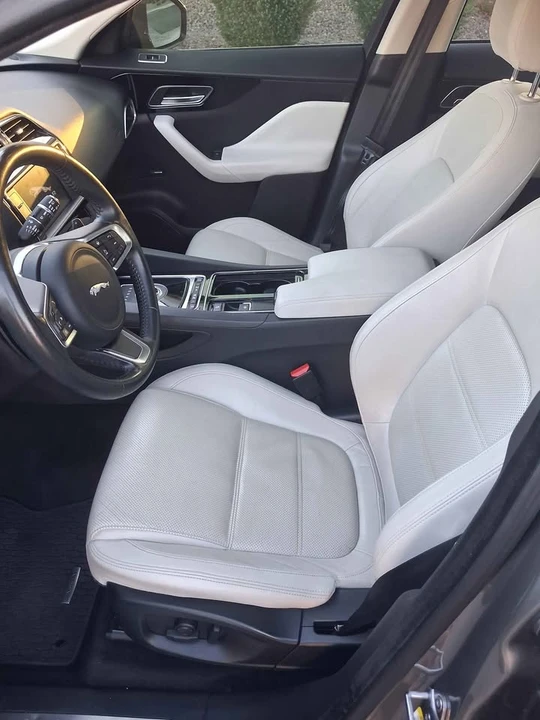 2018 Jaguar F-Pace - Image 7 of 10