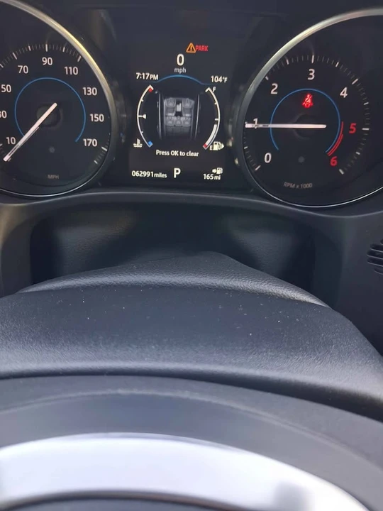 2018 Jaguar F-Pace - Image 10 of 11