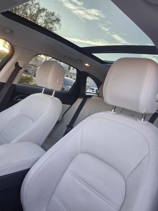 2018 Jaguar F-Pace - Image 8 of 11