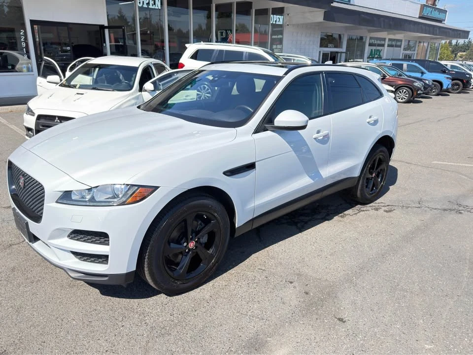 2018 Jaguar F-Pace - Image 2 of 11