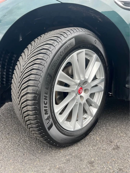 2018 Jaguar F-Pace - Image 15 of 20