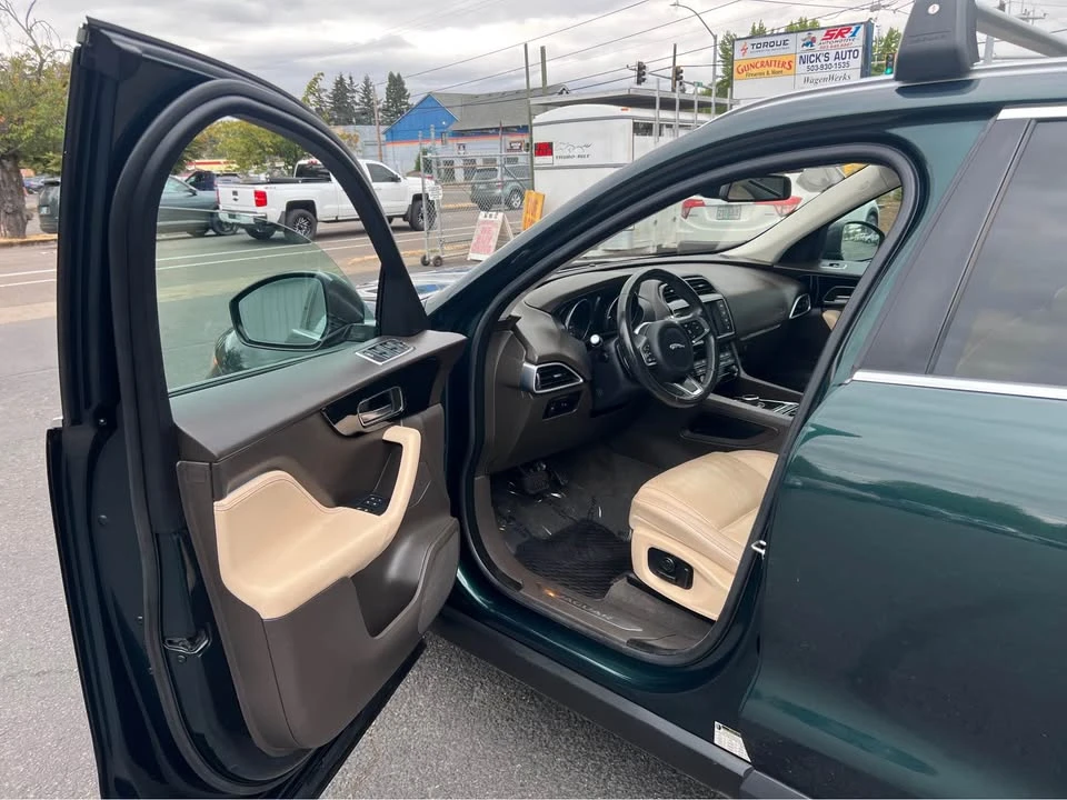 2018 Jaguar F-Pace - Image 7 of 20