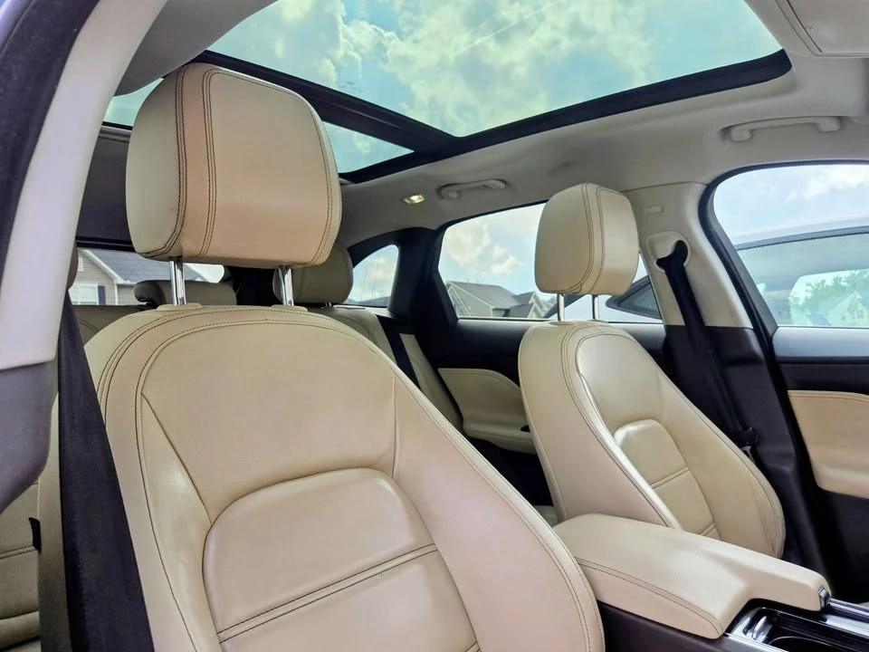 2018 Jaguar F-Pace - Image 4 of 9
