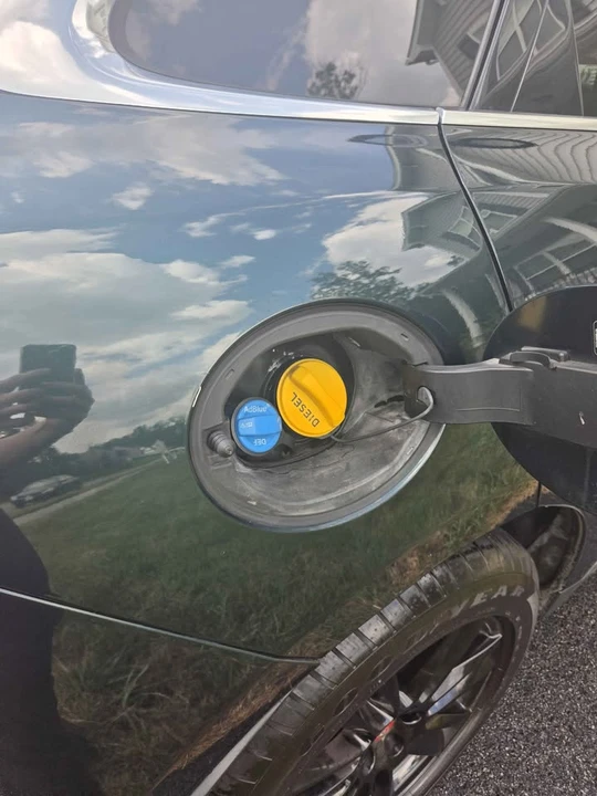 2018 Jaguar F-Pace - Image 7 of 9