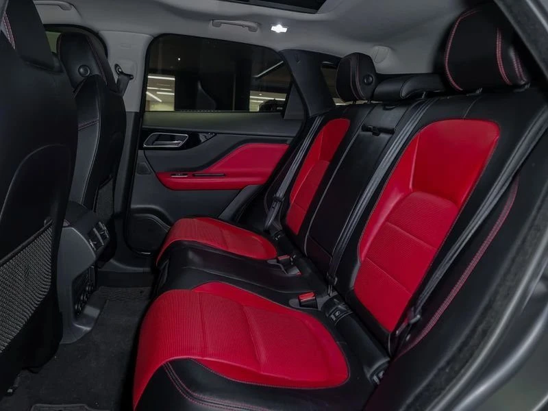 2018 Jaguar F-Pace - Image 19 of 20