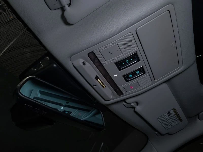 2018 Jaguar F-Pace - Image 17 of 20