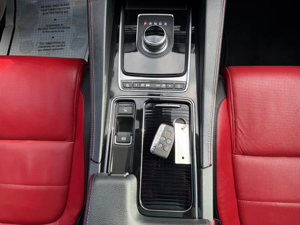 2018 Jaguar F-Pace - Image 18 of 20