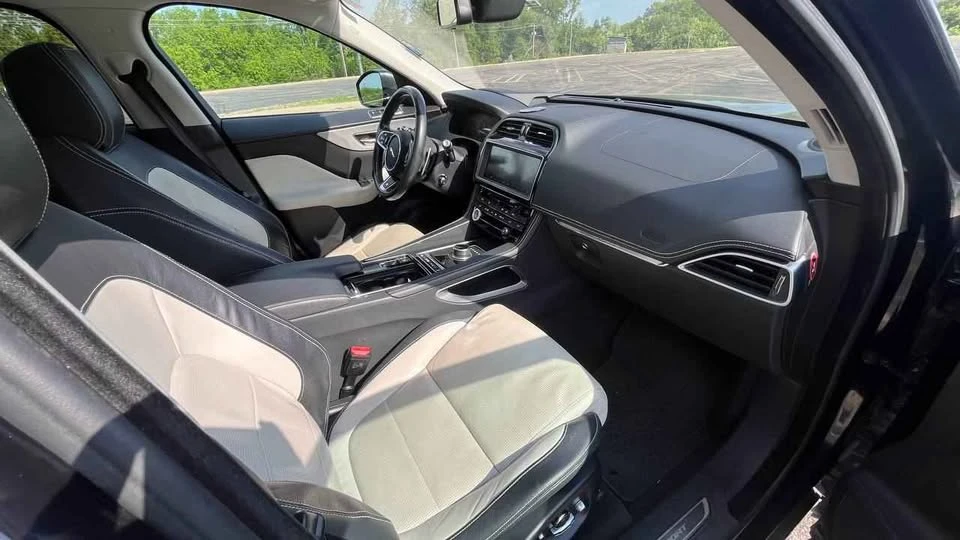 2018 Jaguar F-Pace - Image 4 of 6