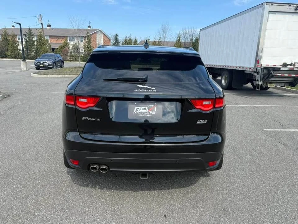2018 Jaguar F-Pace - Image 17 of 18