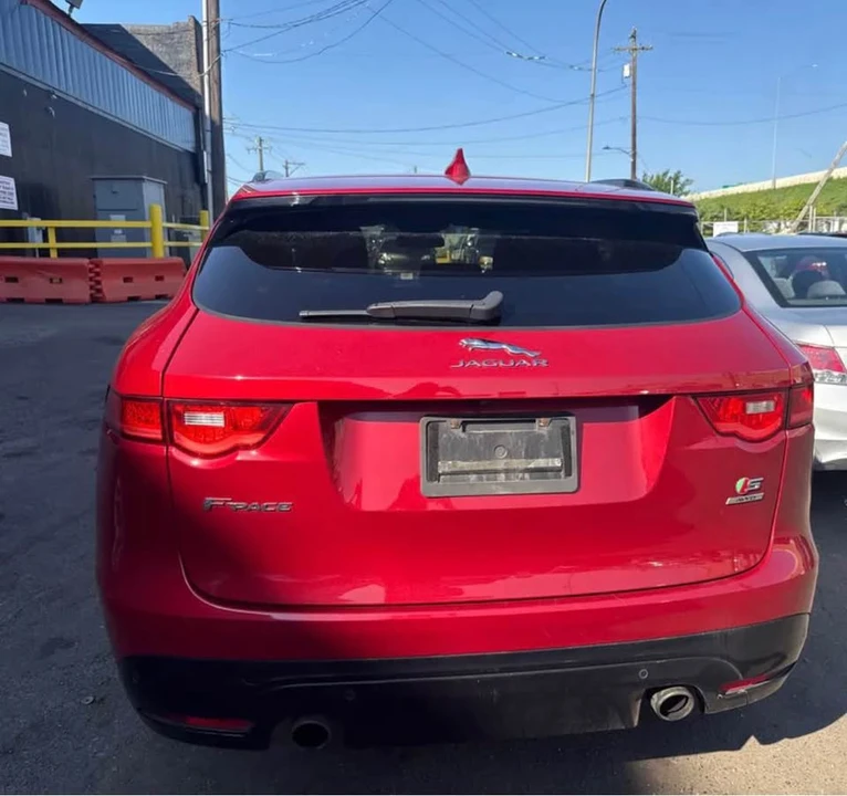 2018 Jaguar F-Pace - Image 6 of 11