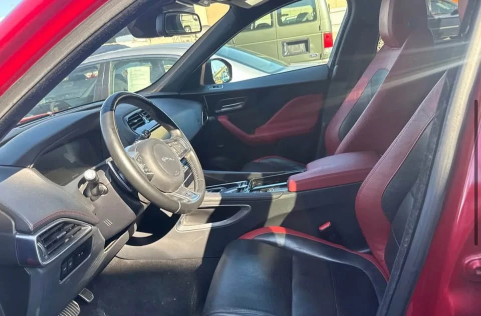 2018 Jaguar F-Pace - Image 7 of 11