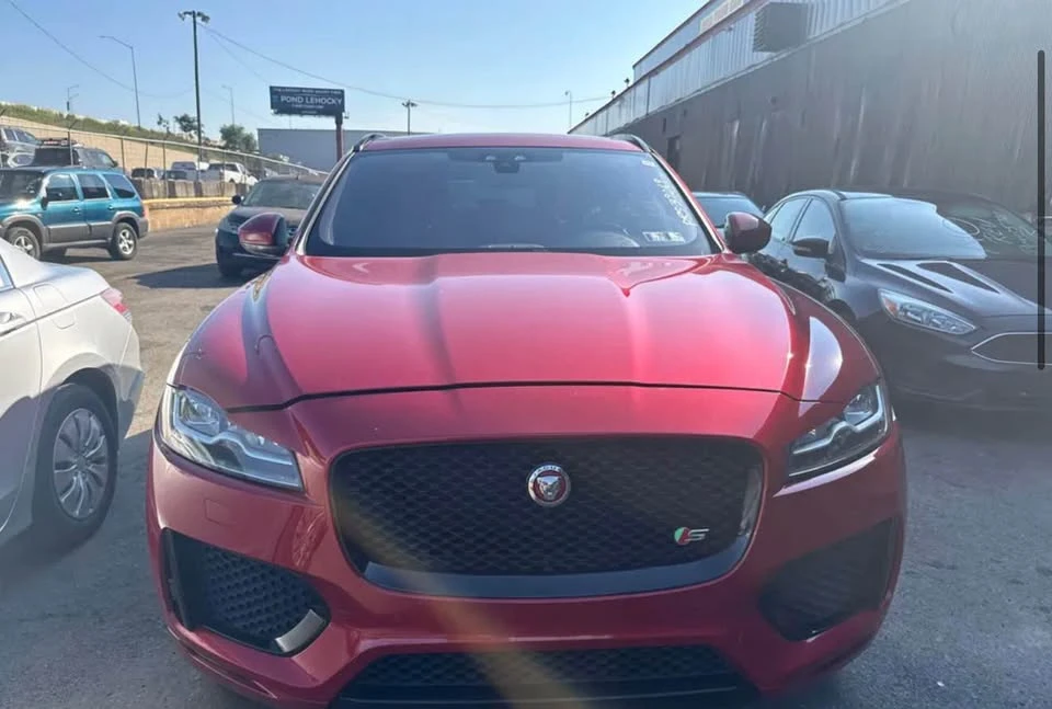 2018 Jaguar F-Pace - Image 5 of 11