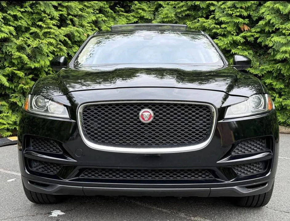 2018 Jaguar F-Pace - Image 2 of 16