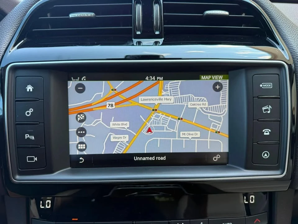 2018 Jaguar F-Pace - Image 10 of 20