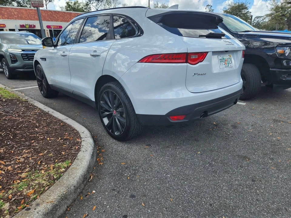 2018 Jaguar F-Pace - Image 3 of 14