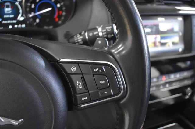 2018 Jaguar F-Pace - Image 12 of 15