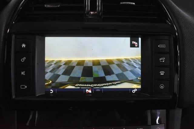 2018 Jaguar F-Pace - Image 15 of 15