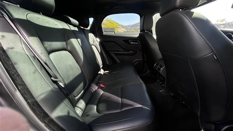 2018 Jaguar F-Pace - Image 14 of 15