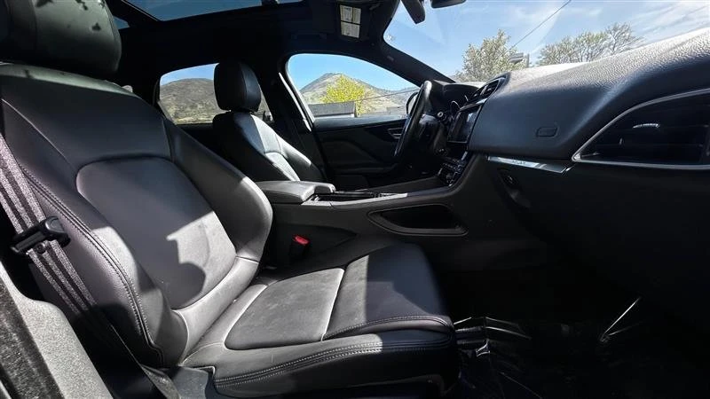 2018 Jaguar F-Pace - Image 12 of 15