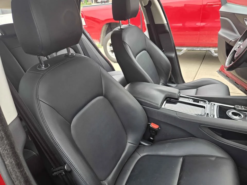 2018 Jaguar F-Pace - Image 5 of 18